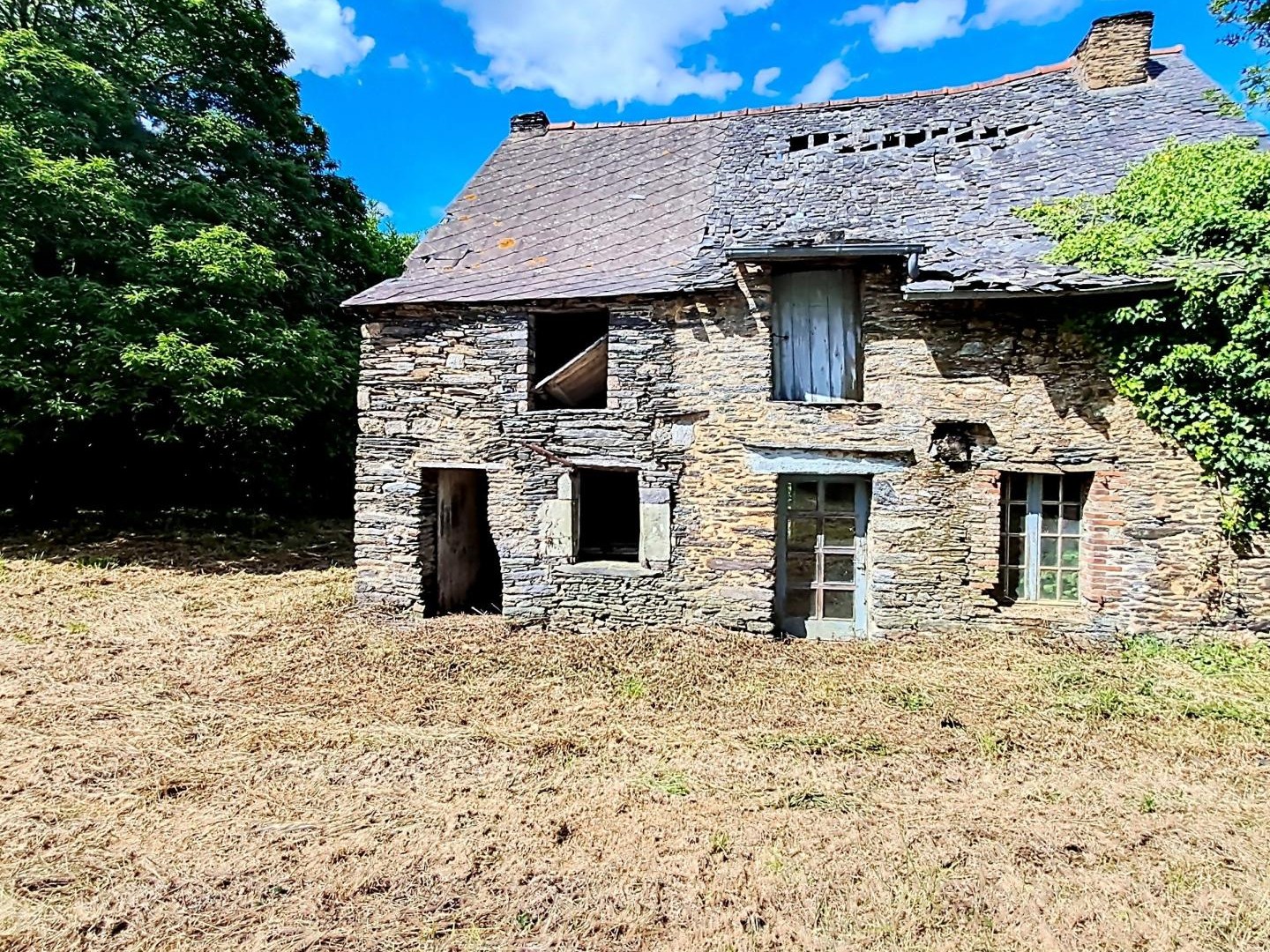 MAISON A RESTAURER