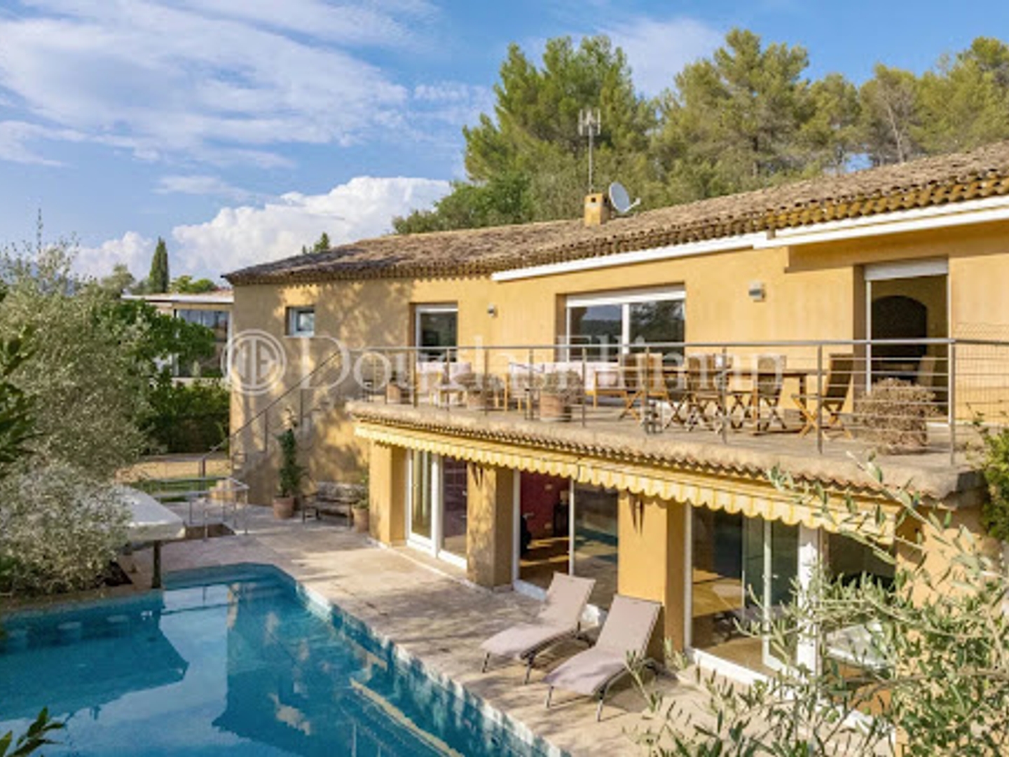 Maison à vendre - 8 pièces - 430m2 - Roquefort-Les-Pins (06330)