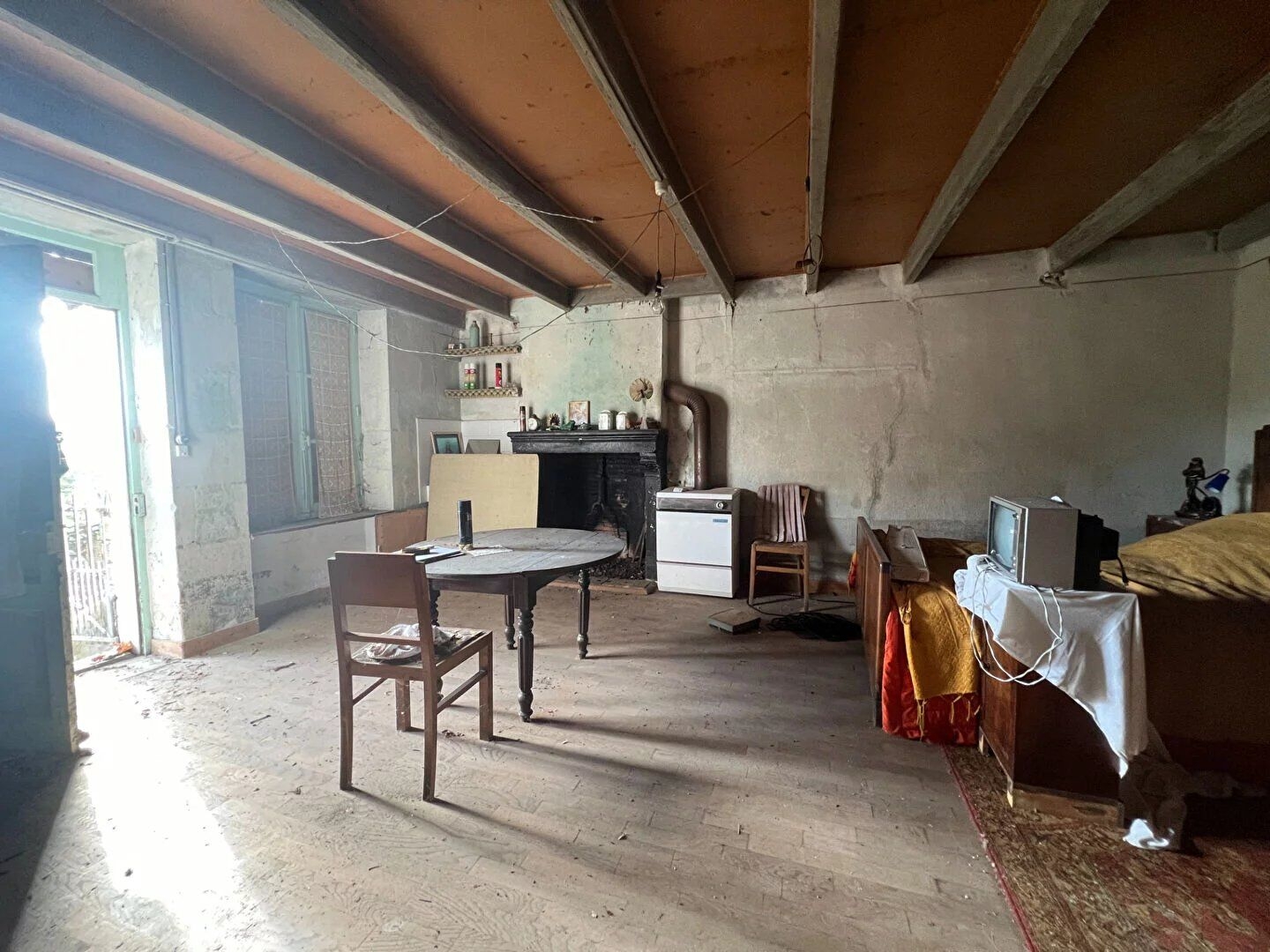 Maison à vendre - 4 pièces - 88m2 - Civaux (86320)