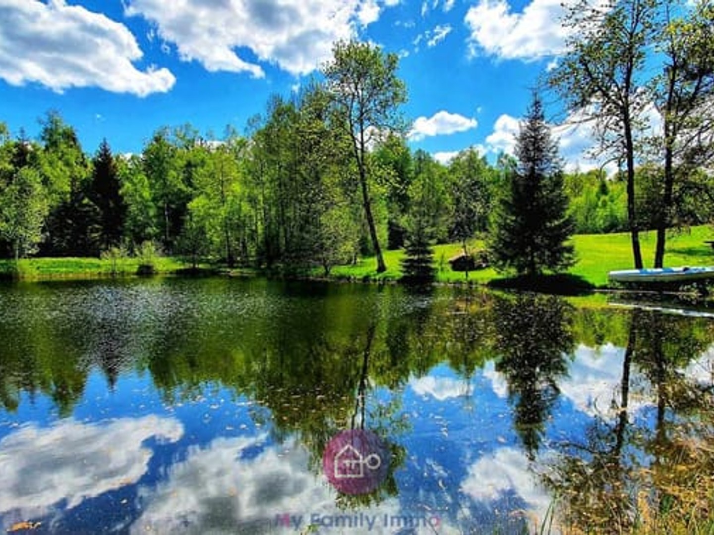 Etang, Propriété d'exception Plateau des Grilloux, Région des Mille-Étangs (Haute-Saône)