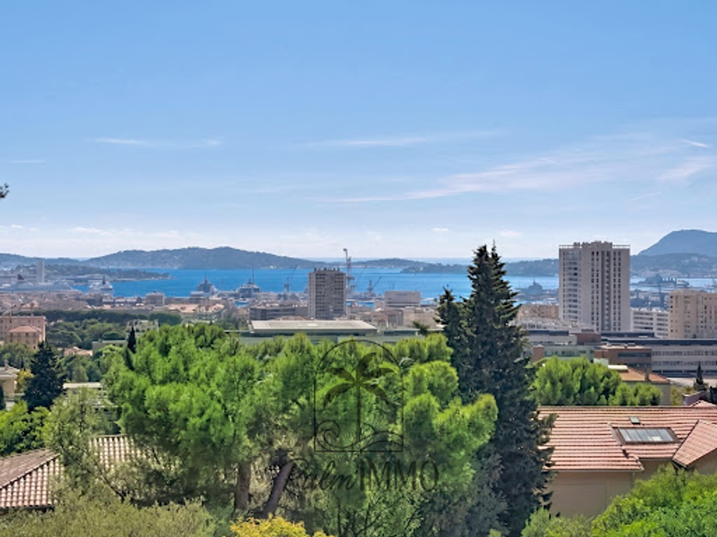 Appartement à vendre - 4 pièces - 124m2 - Toulon (83200)
