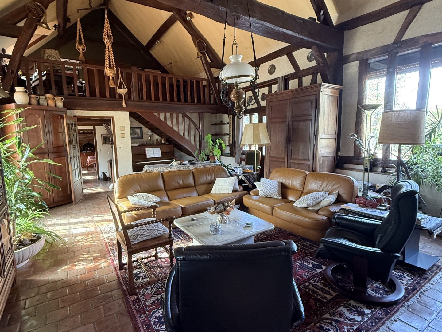 BELLE FERME RENOVEE EN 1981 SUR 2.7 HECTARES