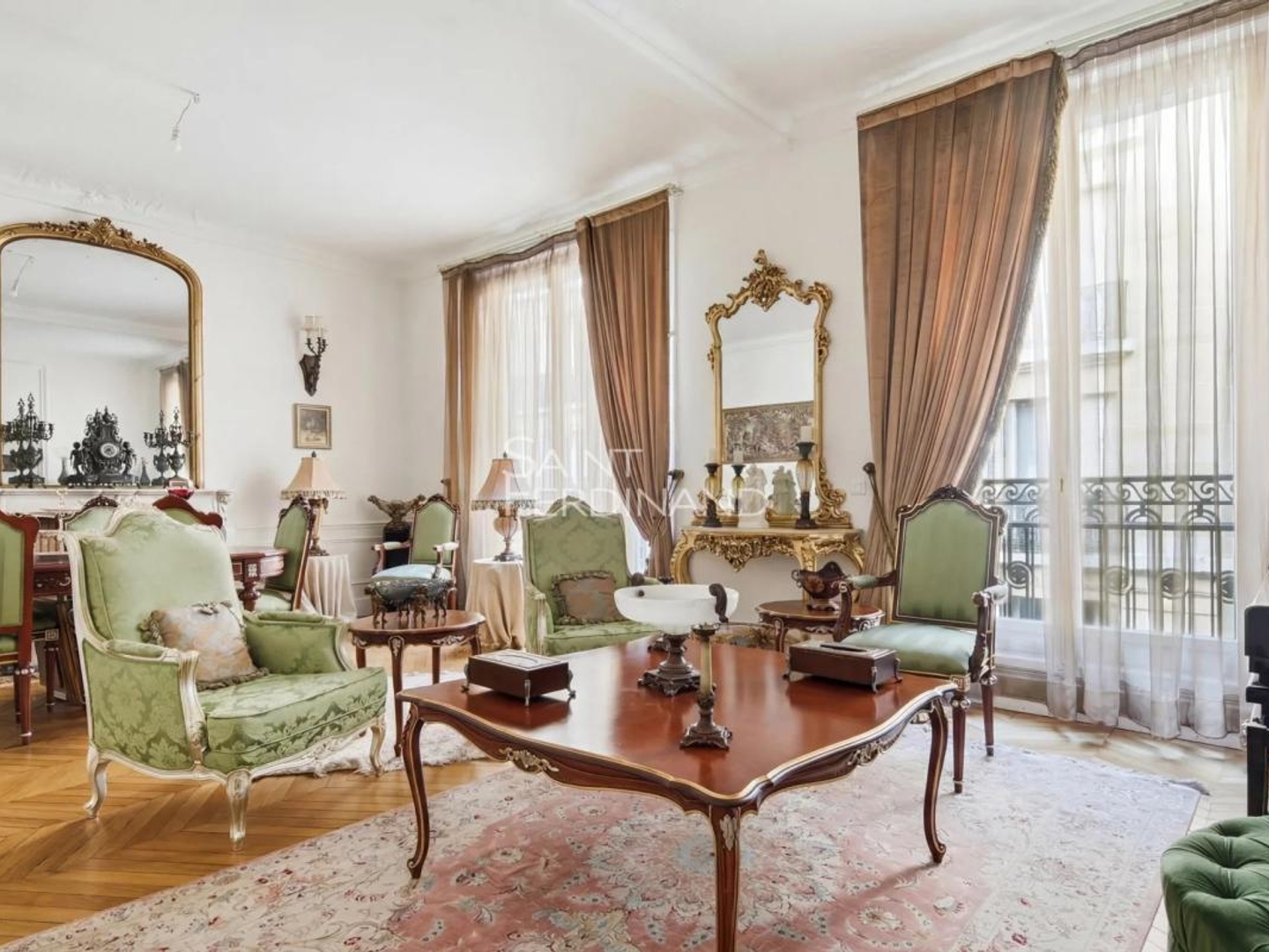 Appartement à vendre - 6 pièces - 161m2 - Paris 16e (75016)