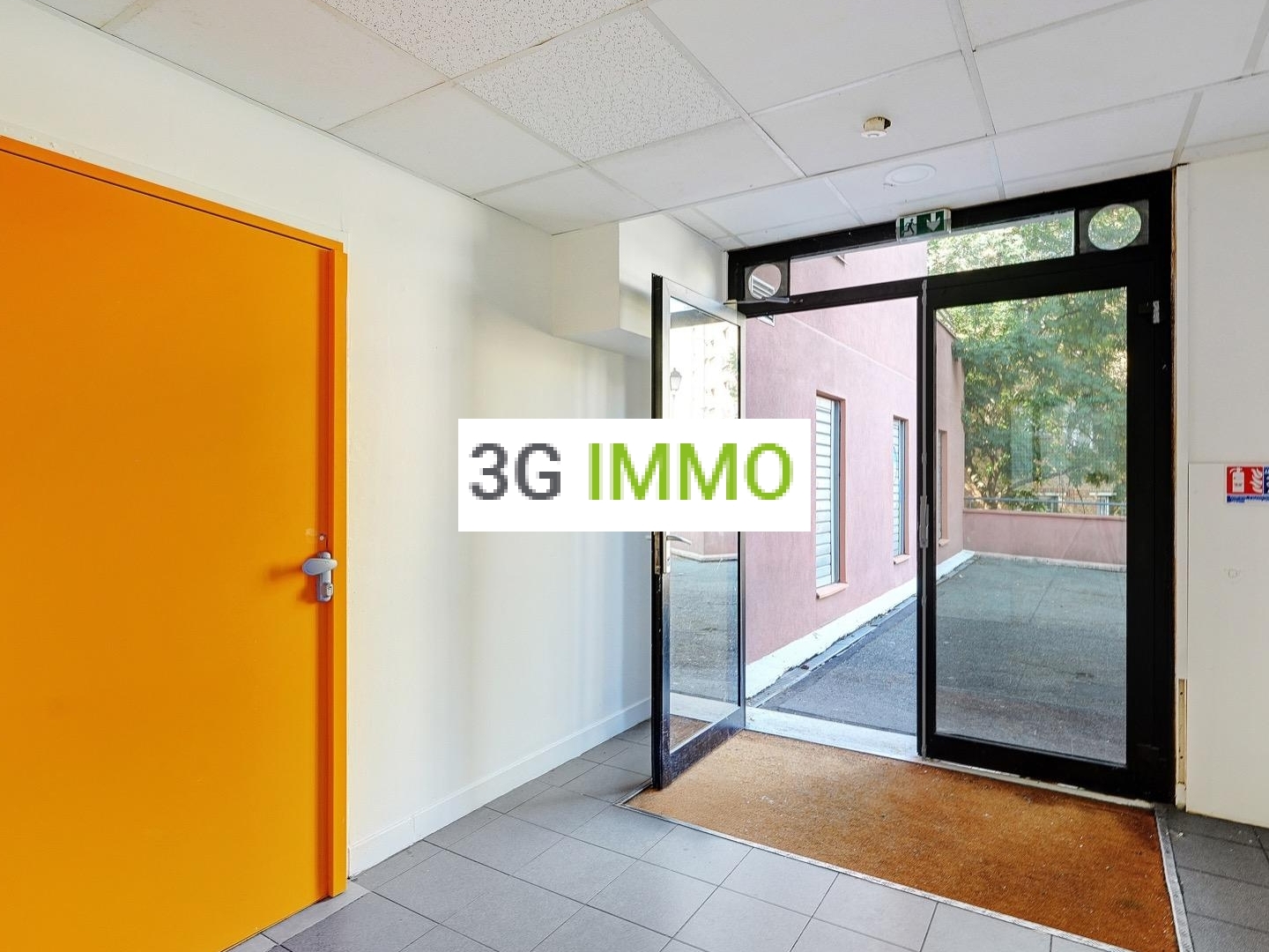 Immeuble à vendre - 10 pièces - 303m2 - Le Kremlin-Bicêtre (94270)