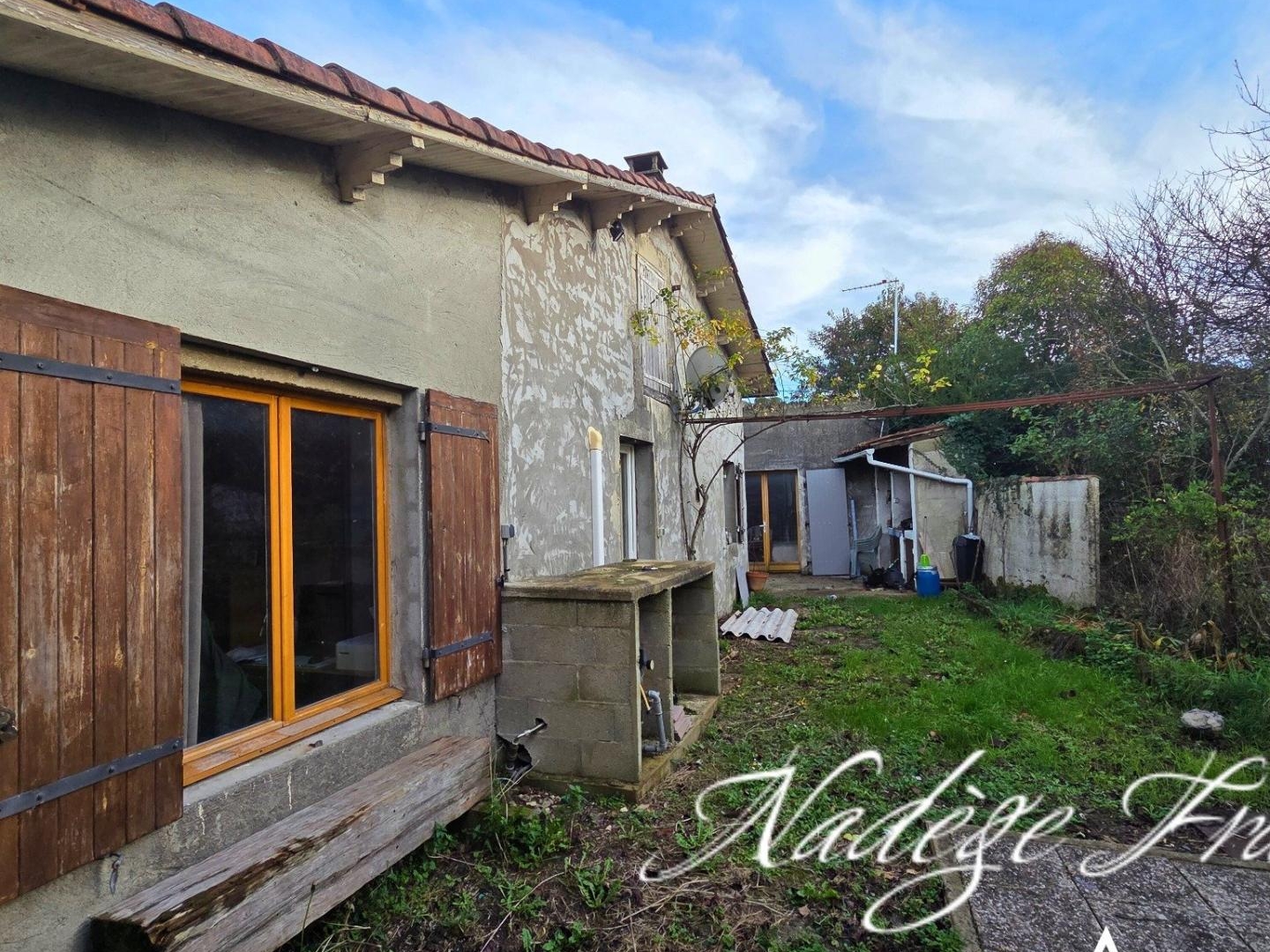 Maison de plain-pied avec dépendances, potentiel gîte et chambres d'hôtes