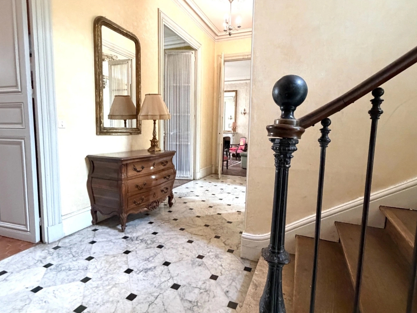 Maison 14 pièces 444 m²