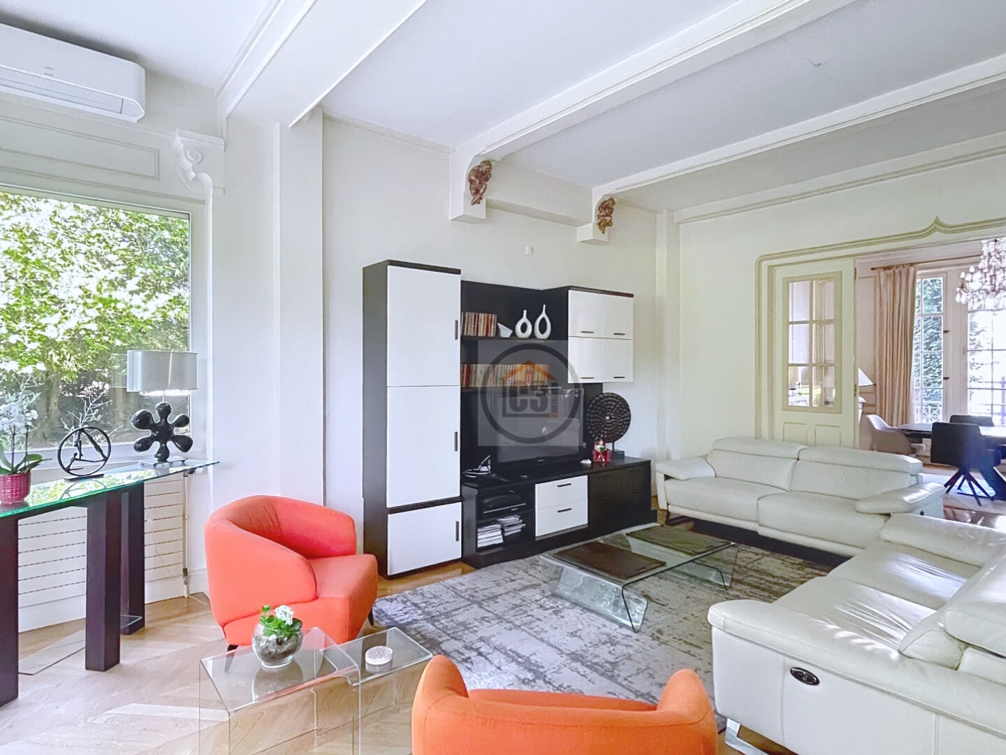 Maison à vendre - 10 pièces - 295m2 - Château-Thierry (02400)