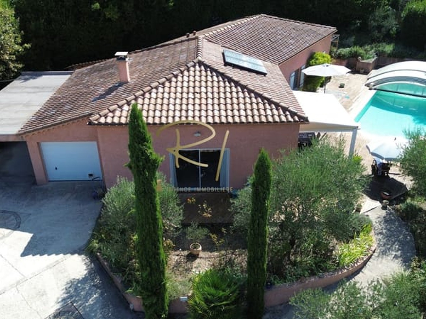 À 10 min de Barjac, villa avec vue imprenable
