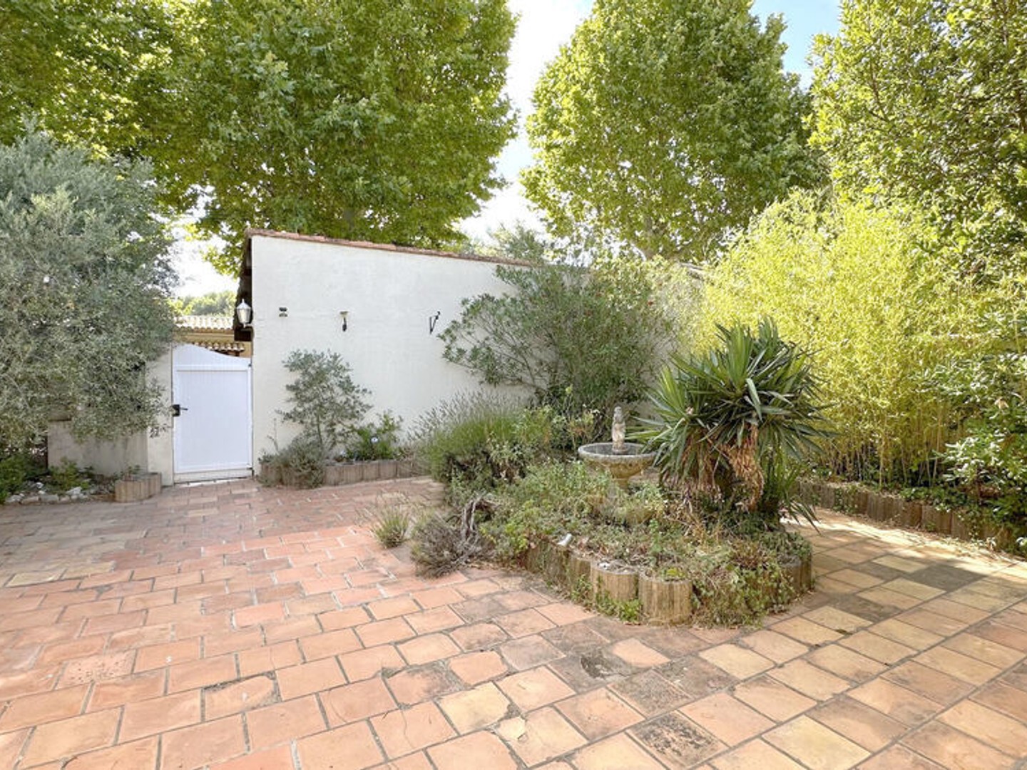Maison à vendre - 6 pièces - 107m2 - Aix-En-Provence (13100)