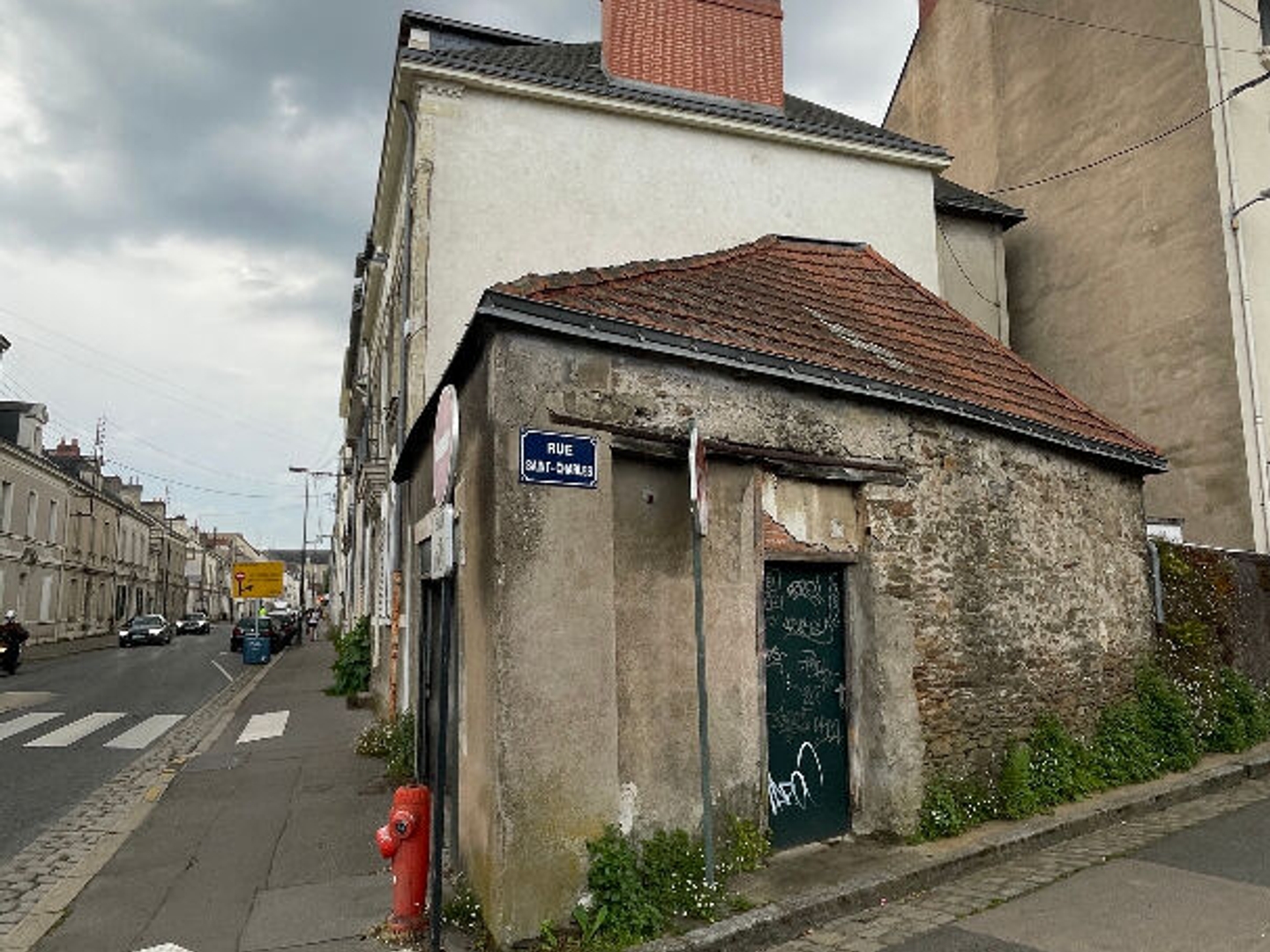 Parking / garage / box à vendre - 16m2 - Nantes (44000)