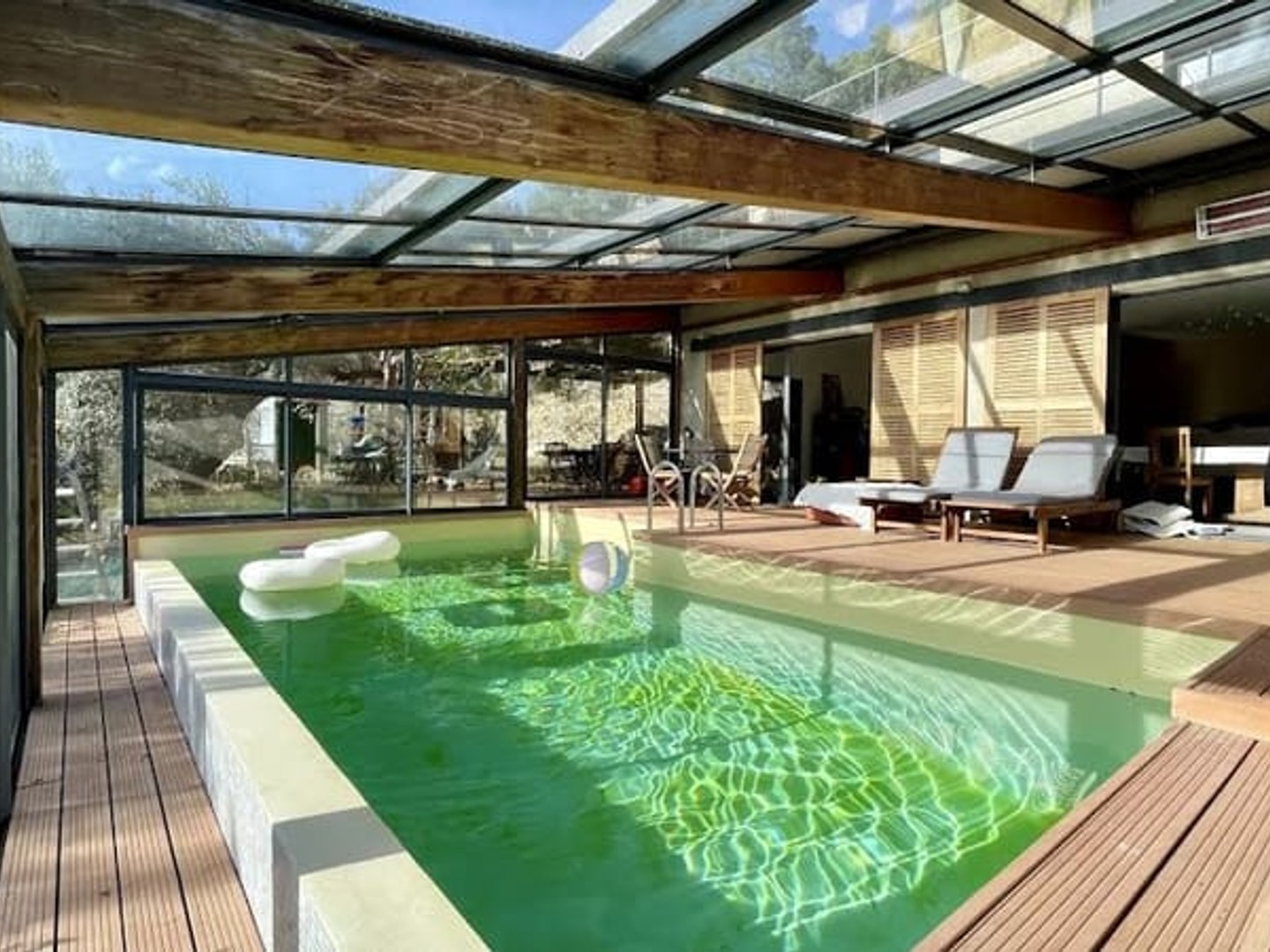 Propriété 5 pièces 230 m²