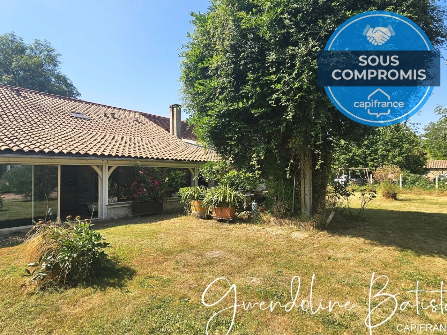 Maison à vendre - 6 pièces - 215m2 - Saint-Pierre-D'ey... (24130)