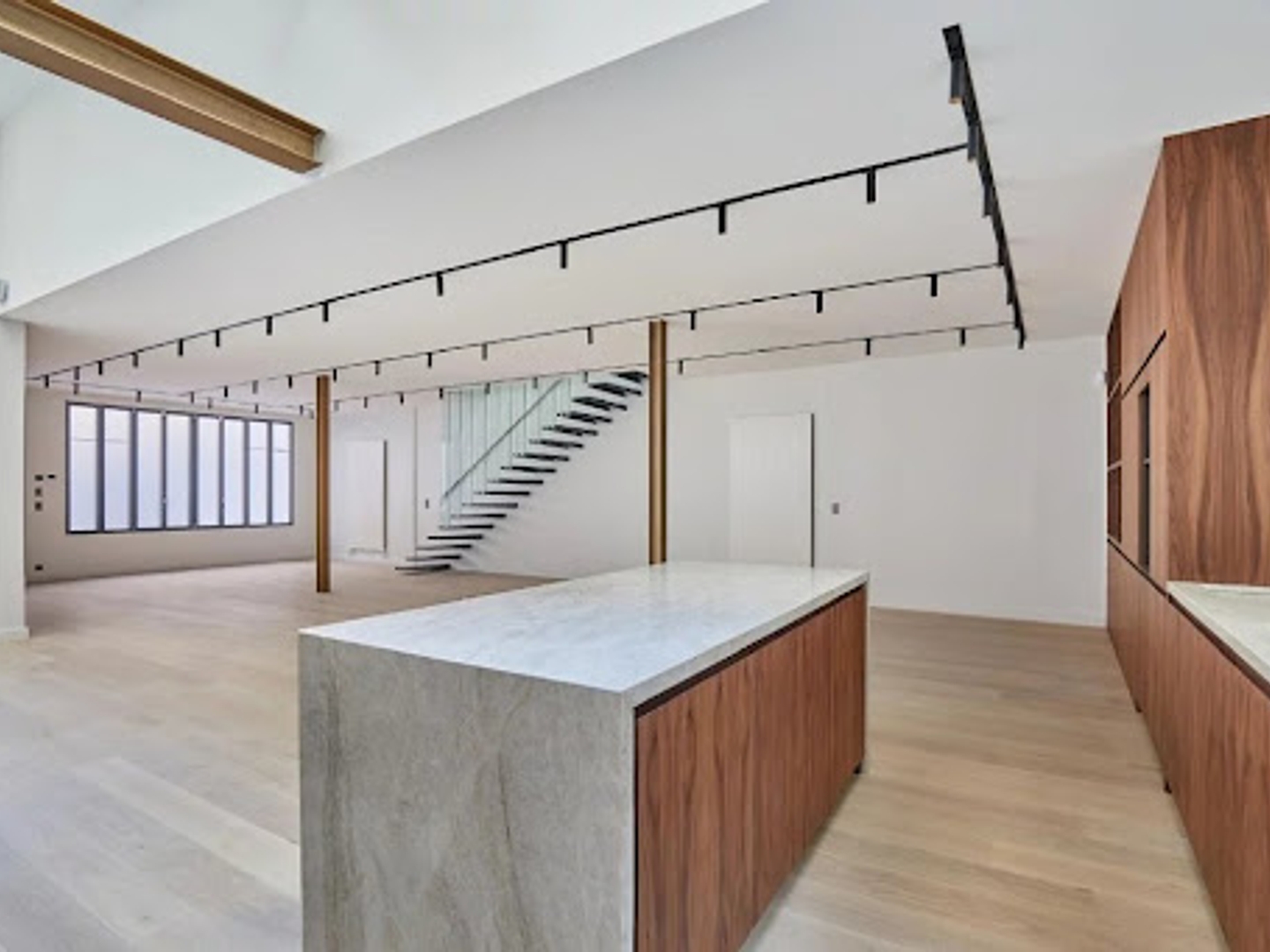 Maison à vendre - 6 pièces - 210m2 - Paris 18e (75018)