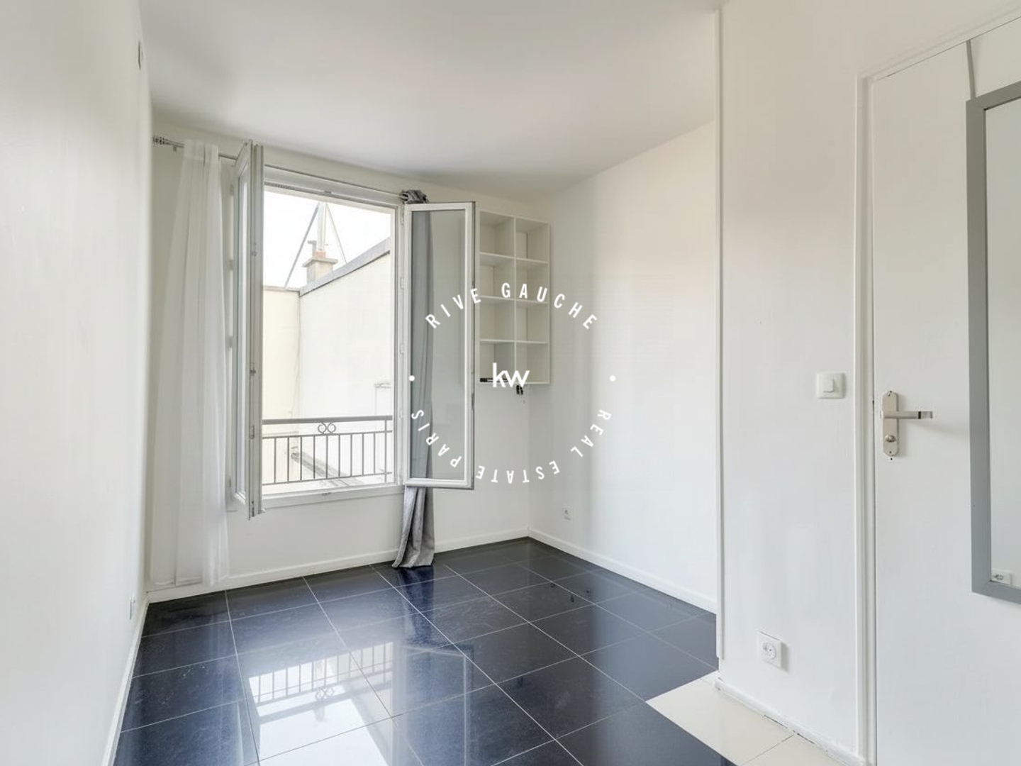 Appartement à vendre - 1 pièce - 11m2 - Paris 18e (75018)