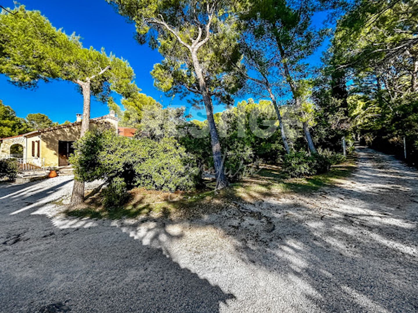 Maison à vendre - 7 pièces - 170m2 - Sanary-Sur-Mer (83110)