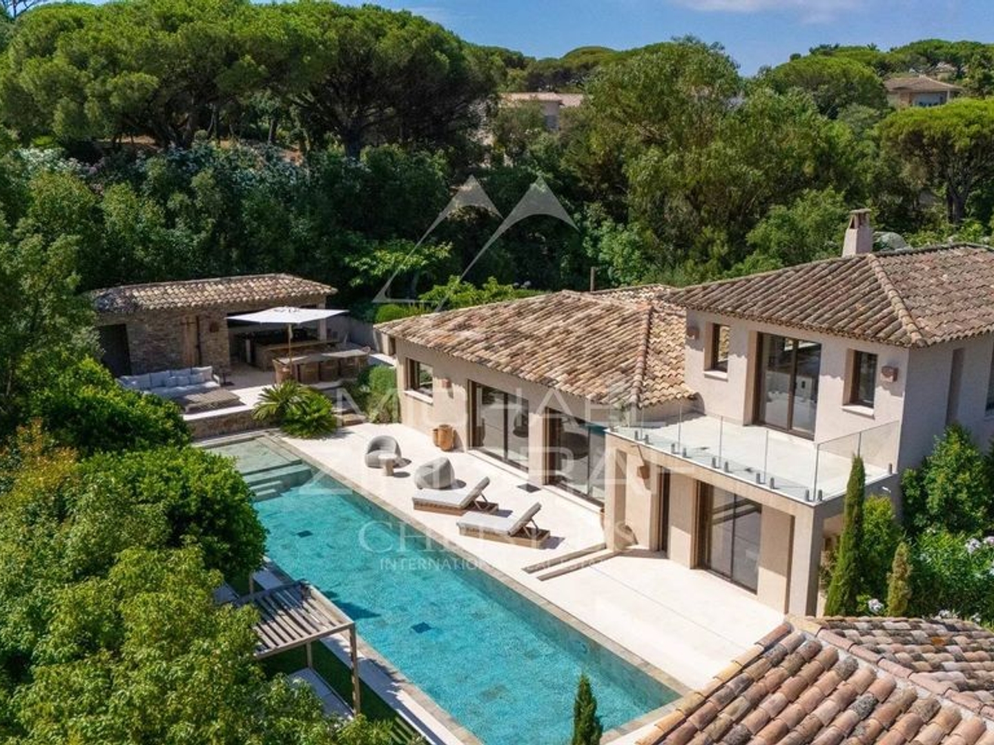 Villa 9 pièces 320 m²