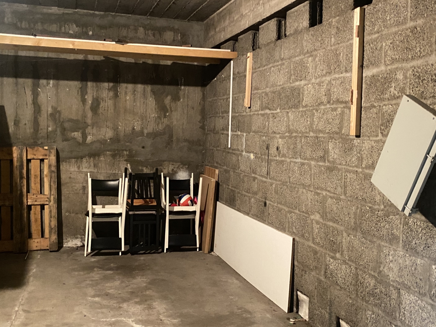 Parking / garage / box à vendre - 15m2 - Saint-Étienne (42100)