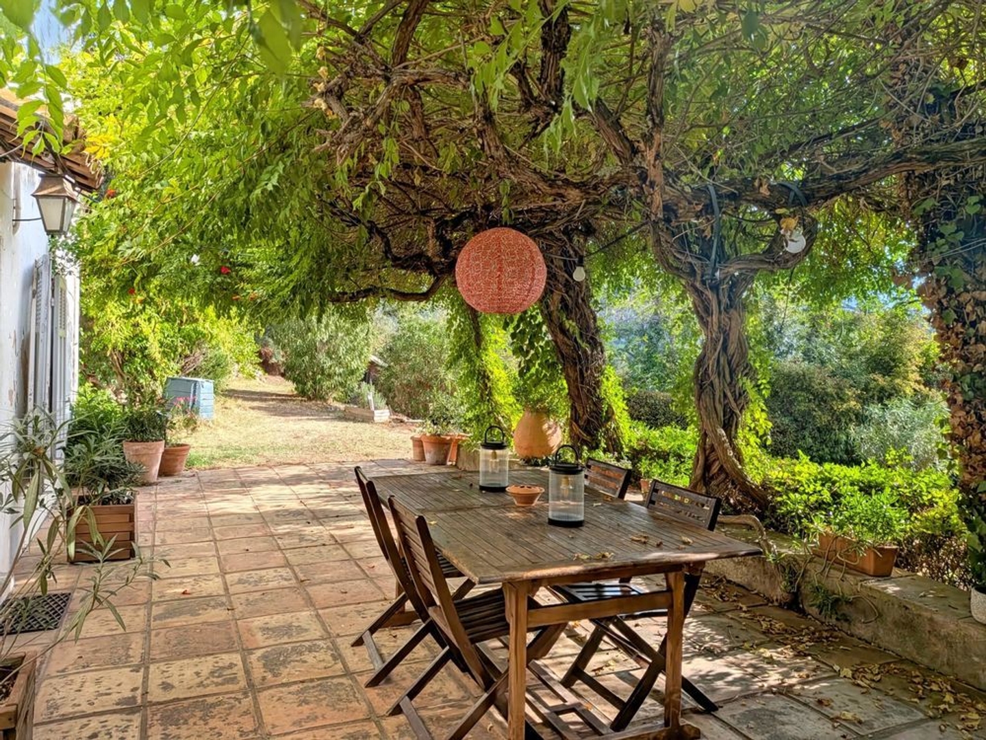 EXCLUSIVITÉ - CHARMANT MAS PROVENÇAL AVEC PISCINE
