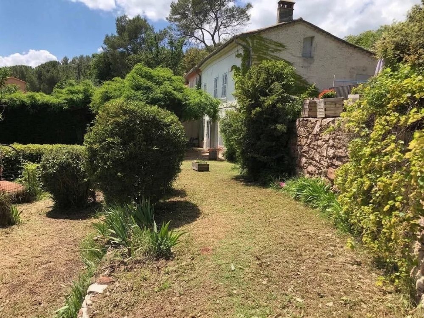 Maison à vendre - 6 pièces - 123m2 - Taradeau (83460)