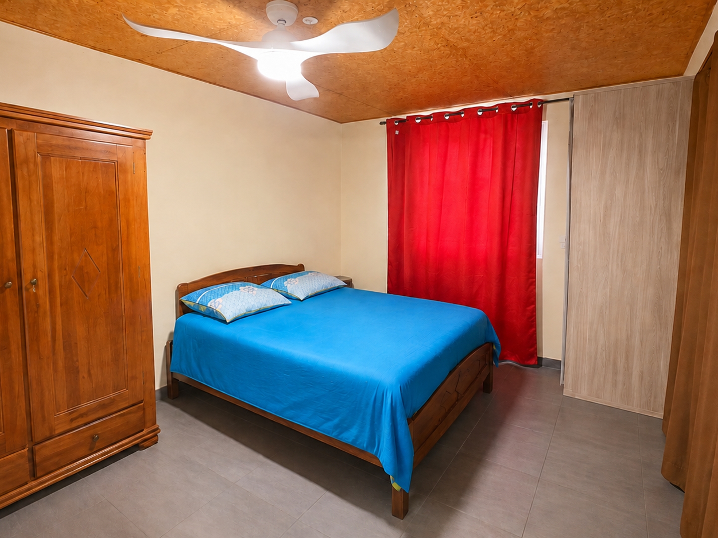 Maison à vendre - 5 pièces - 146m2 - Saint-Louis (97421)