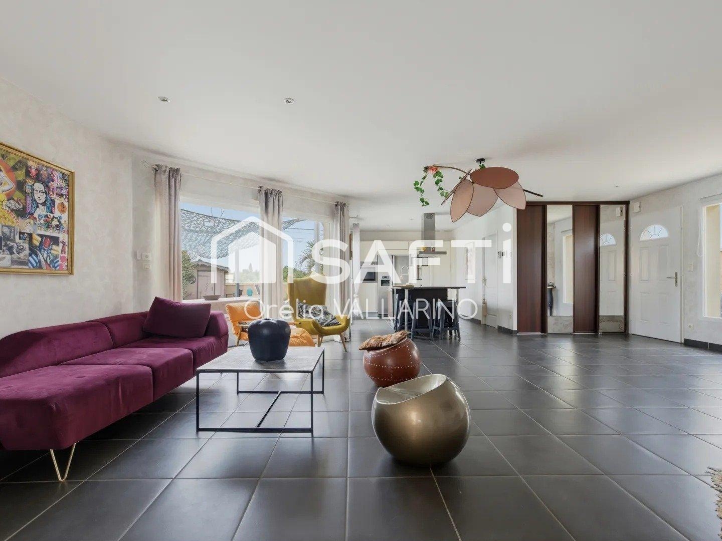 Maison à vendre - 4 pièces - 121m2 - Teuillac (33710)