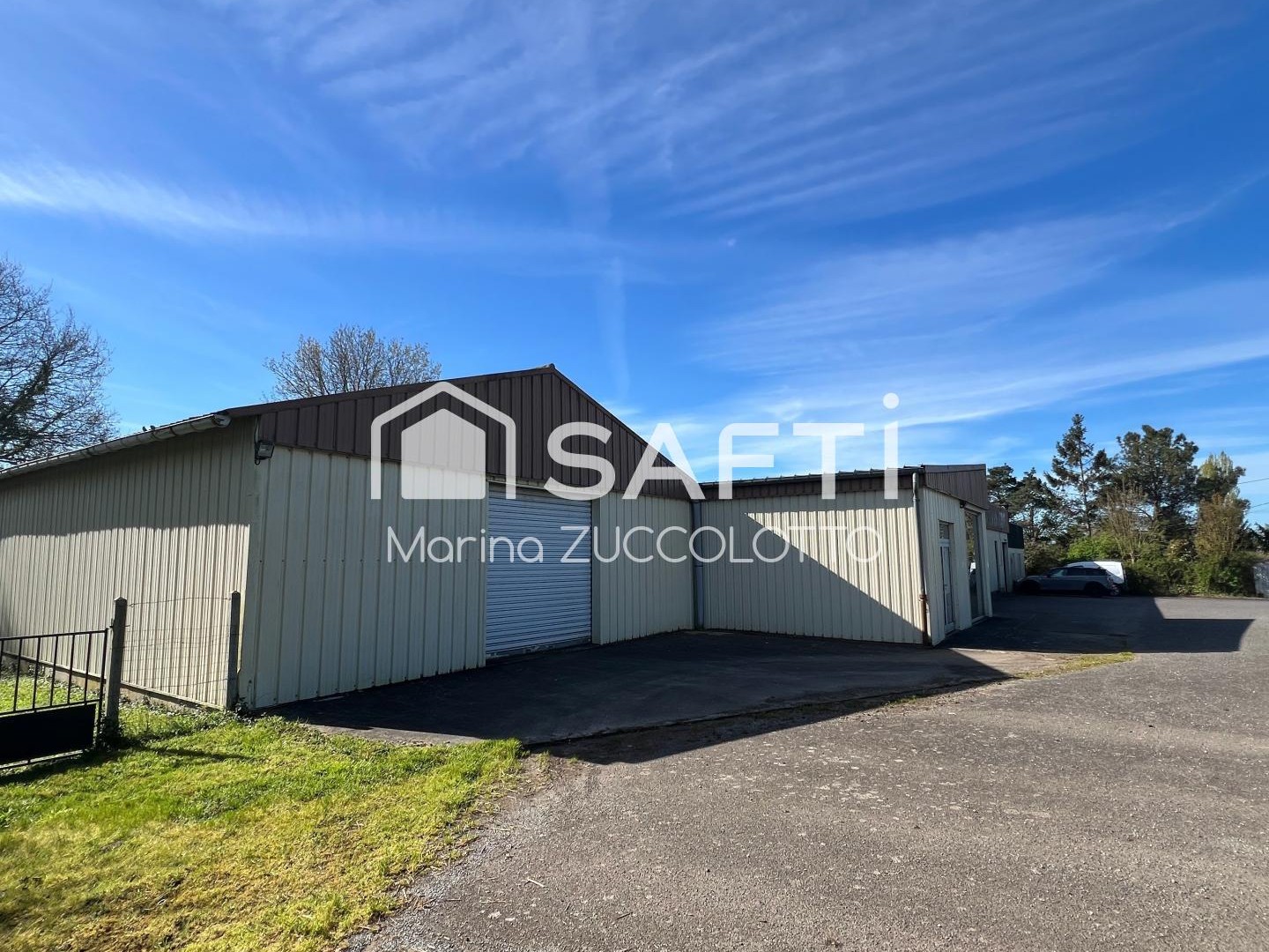 450m2 de Bâtiments