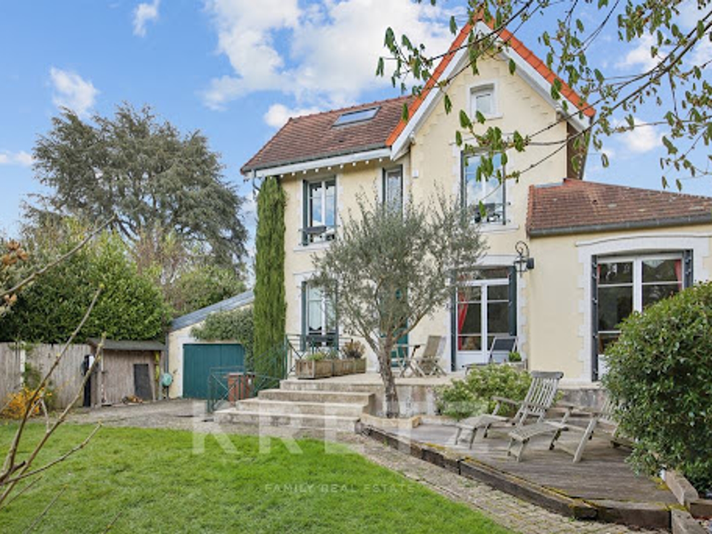 Maison 7 pièces 290 m²