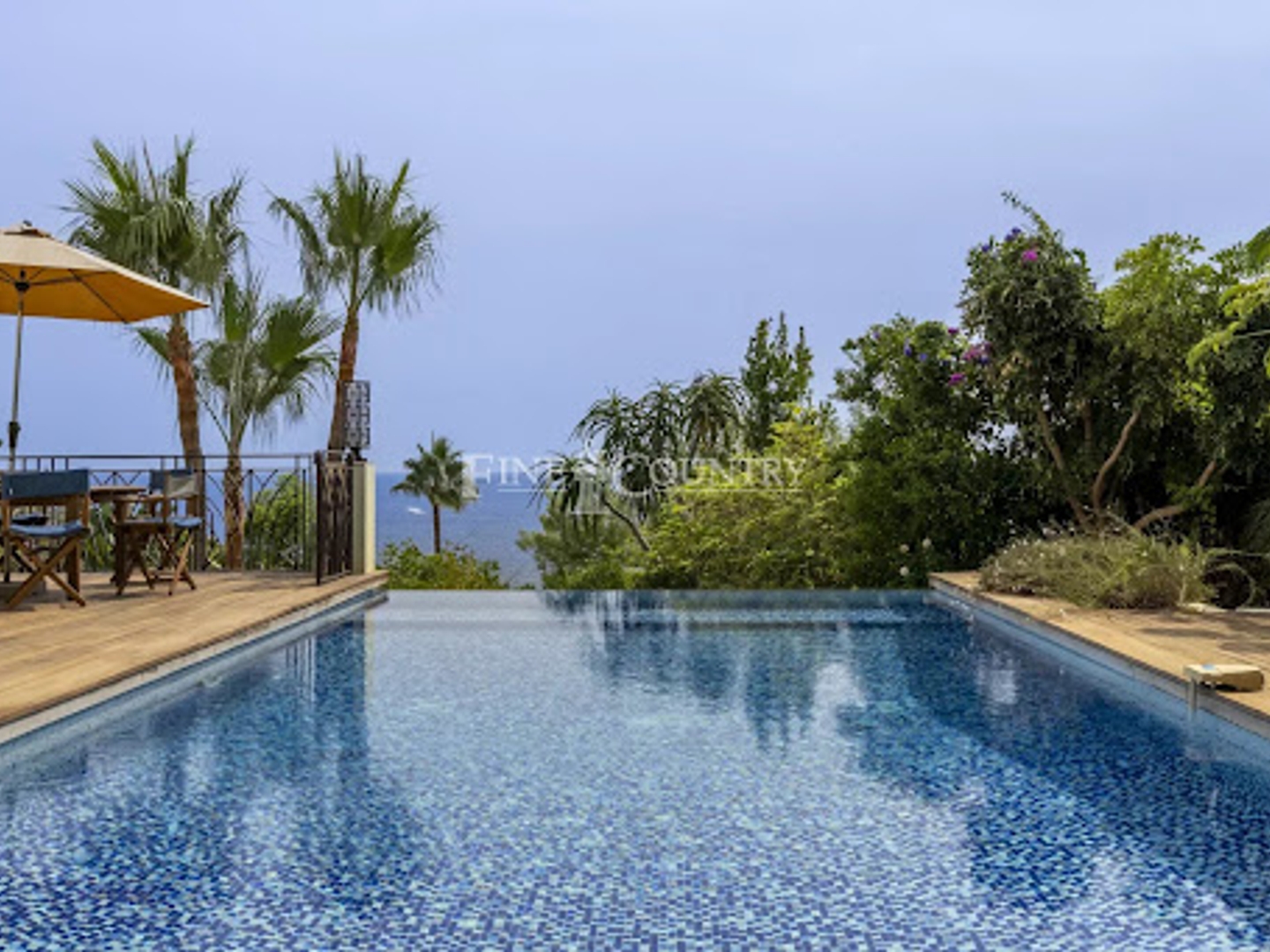 Villa 6 pièces 250 m²
