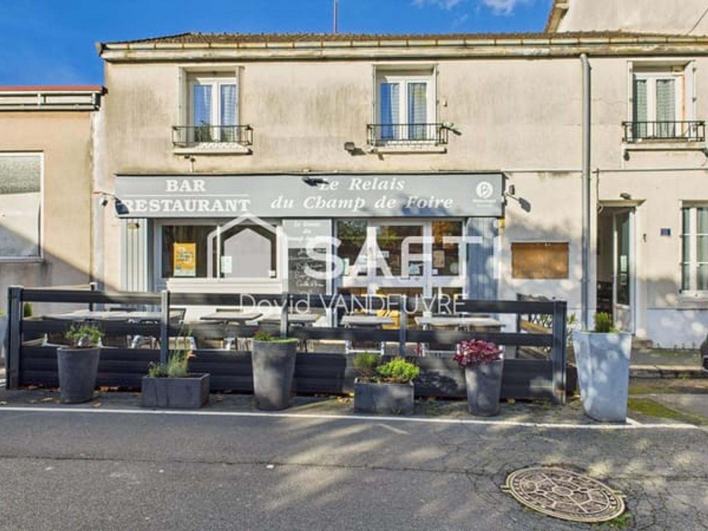 Bureaux 16 pièces 189 m²