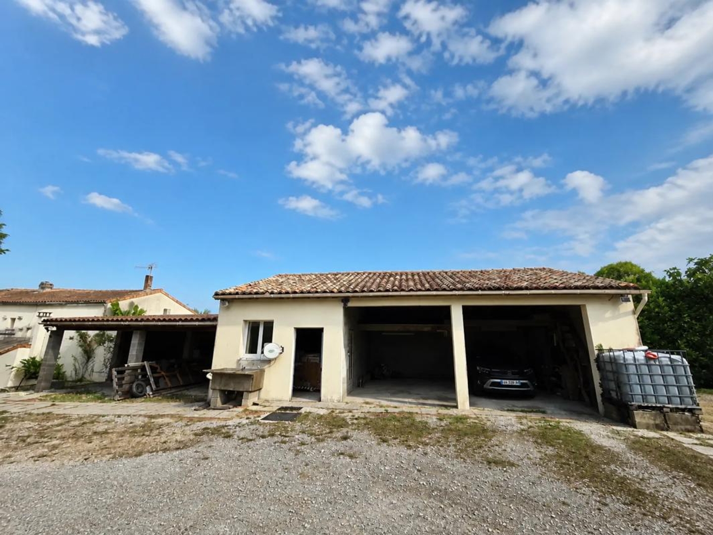 Maison à vendre - 6 pièces - 192m2 - Mornac (16600)