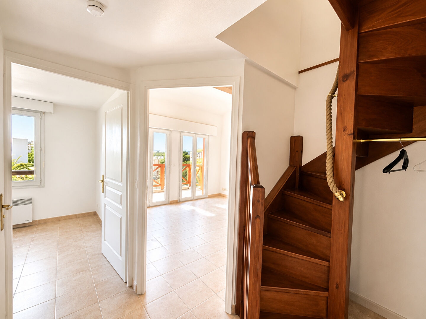 Appartement à vendre - 3 pièces - 33m2 - Fréjus (83600)