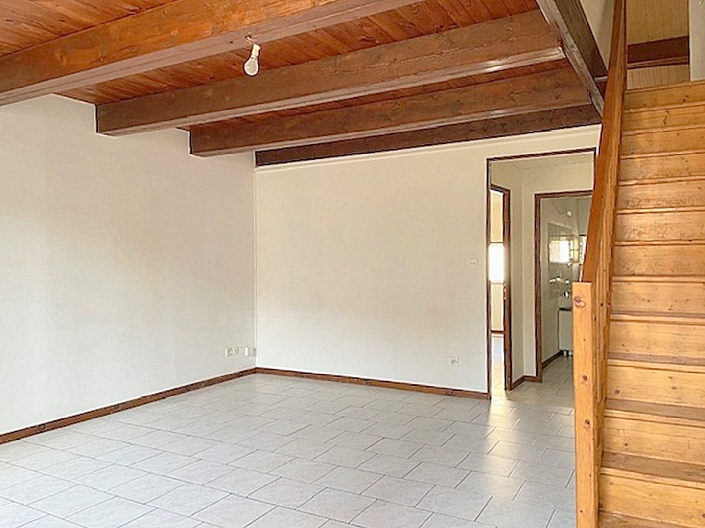 Maison à vendre - 3 pièces - 75m2 - Surgères (17700)