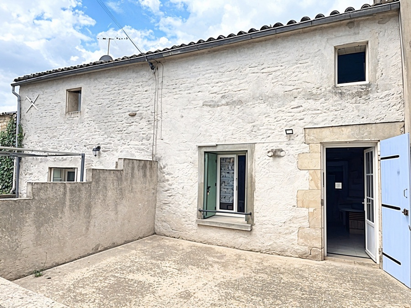 Maison à vendre - 3 pièces - 75m2 - Surgères (17700)