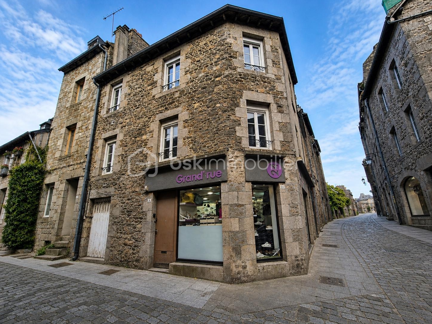 Immeuble 3 pièces 104 m²