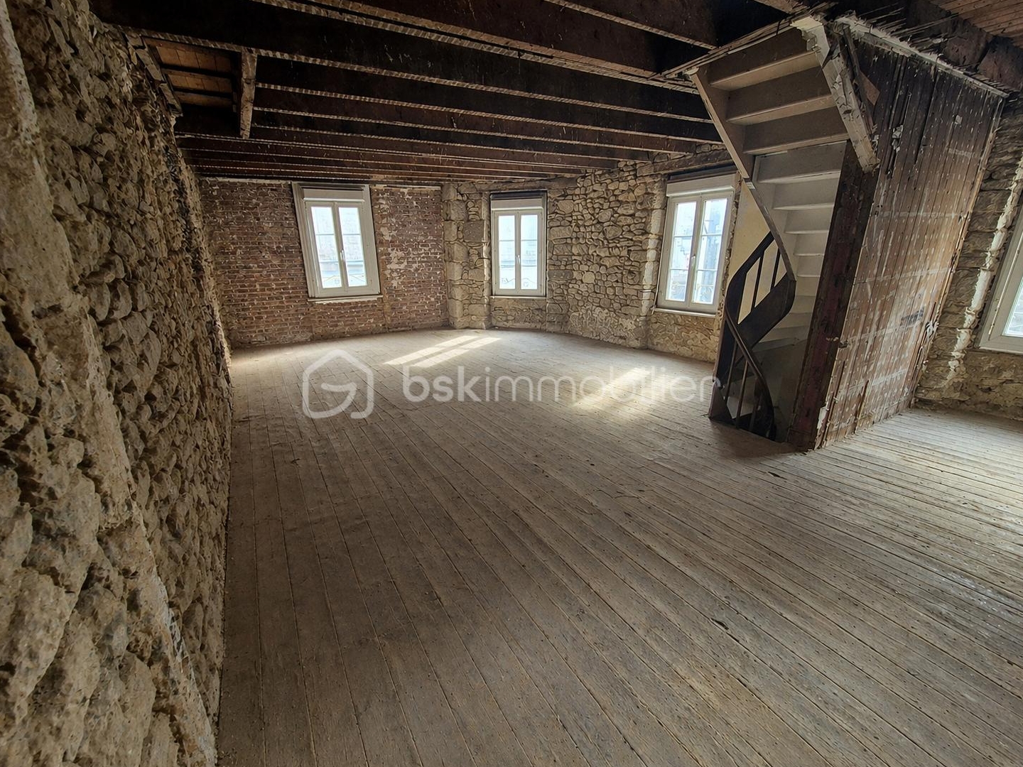Immeuble à vendre - 3 pièces - 104m2 - Dinan (22100)