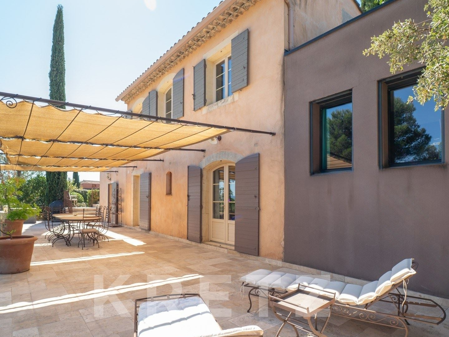 Villa contemporaine au coeur du Luberon