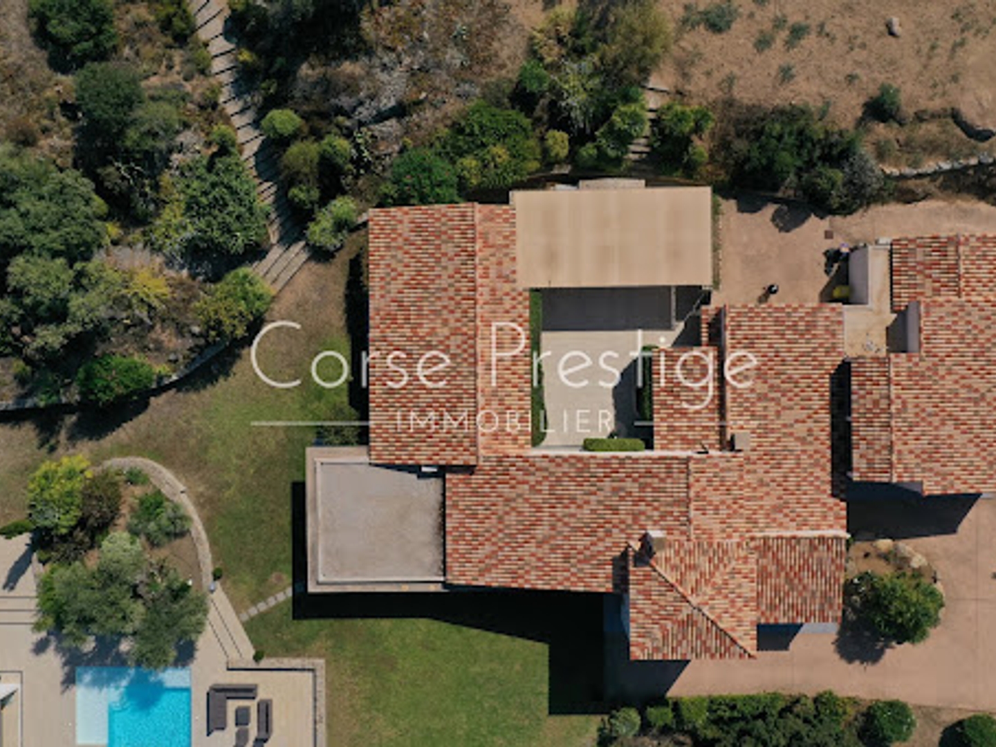 Villa 7 pièces 380 m²