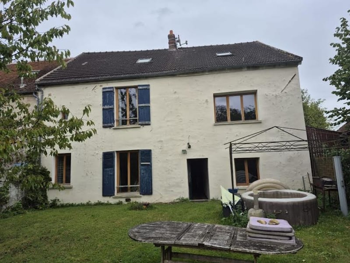 Maison 5 pièces 216 m²