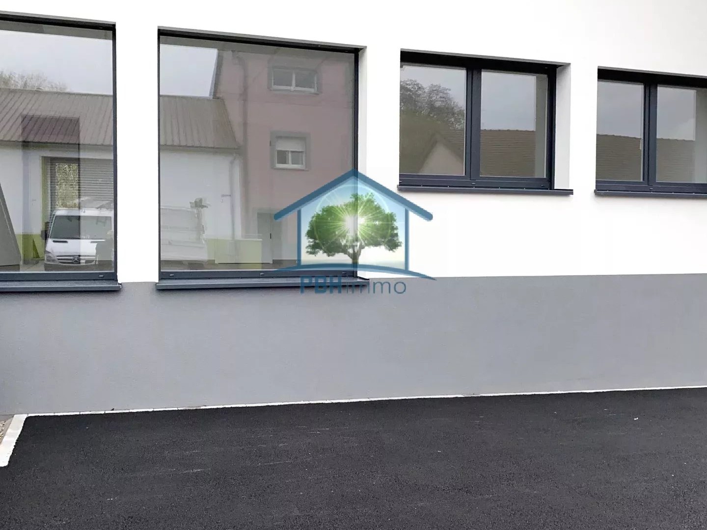 INGWILLER (67) - Locaux Professionnels 110m² divisibles