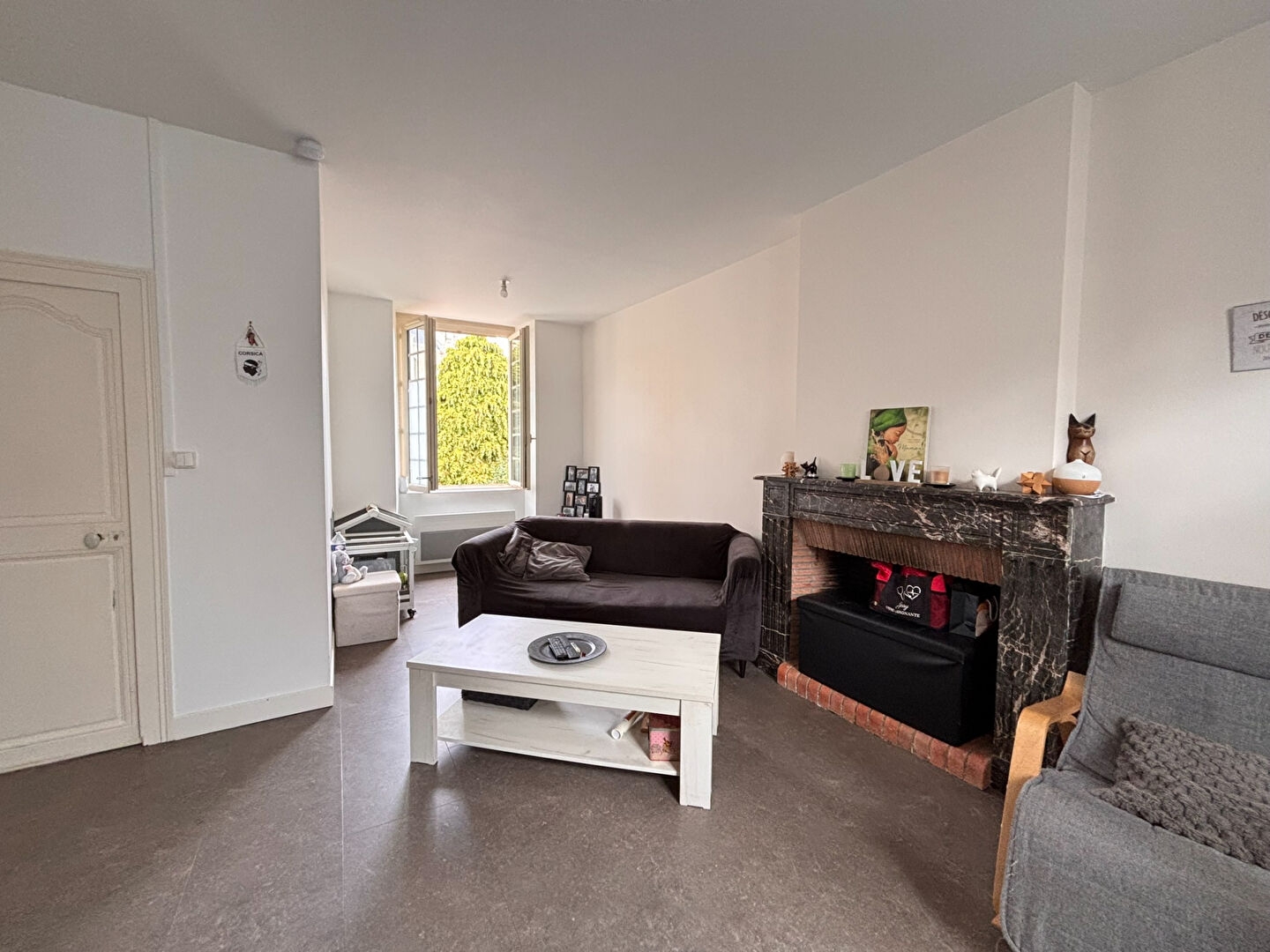 Immeuble à vendre - 7 pièces - 132m2 - La Flèche (72200)