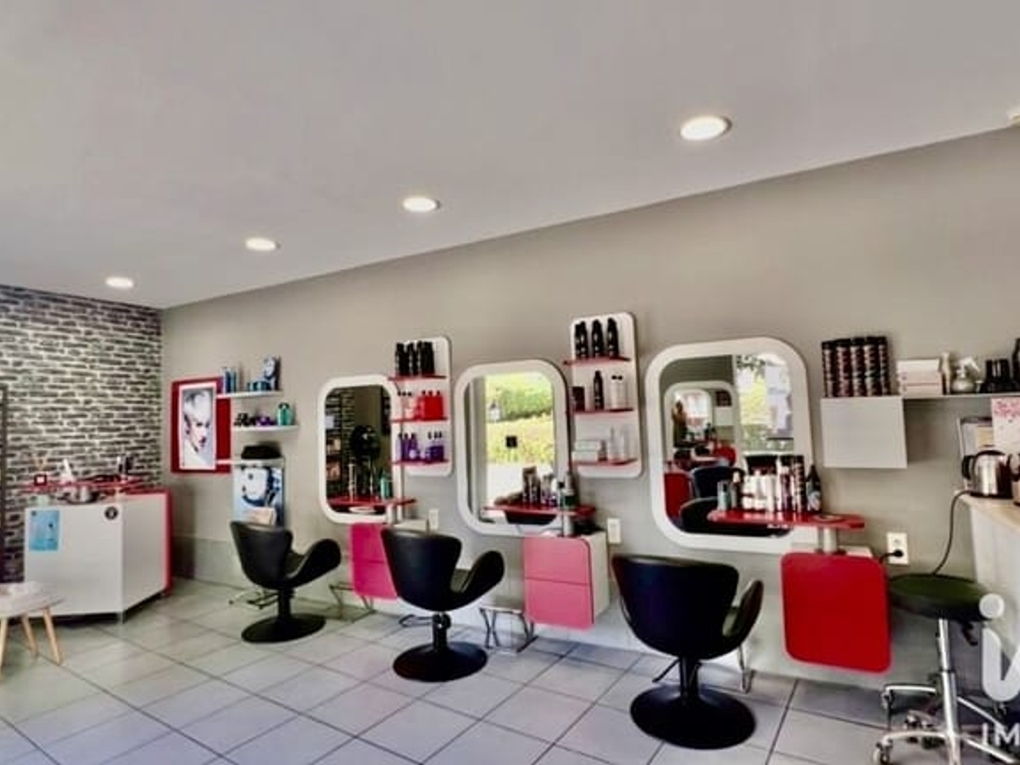 Vente Esthétique, Coiffure 67 m²