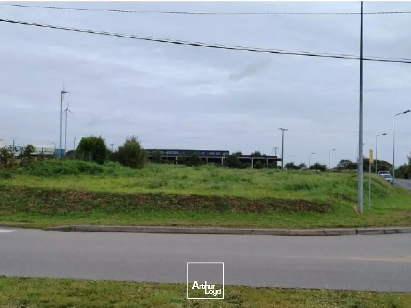 Locaux à vendre - 2500m2 - Morlaix (29600)