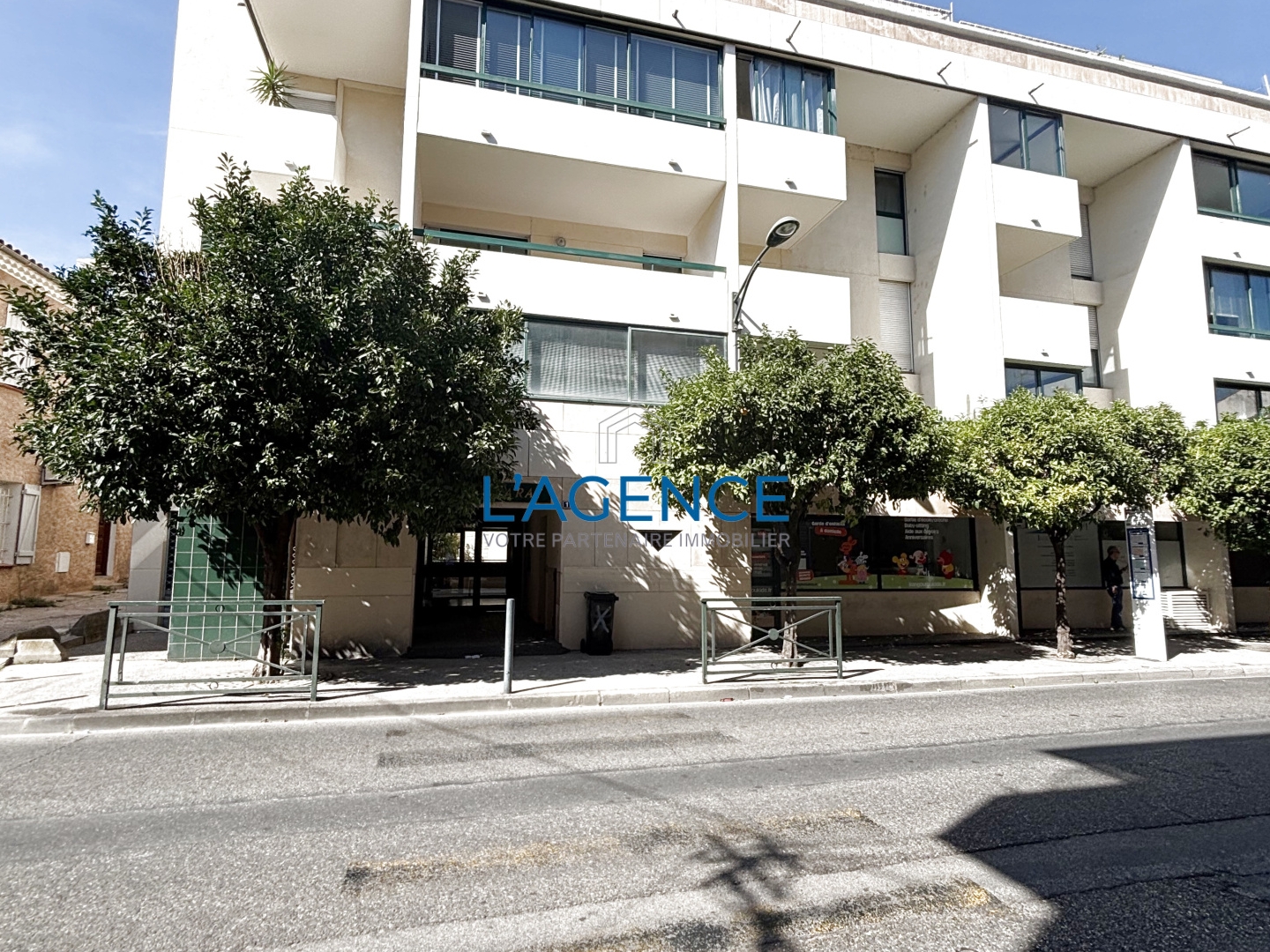 Local professionnel 49 m²