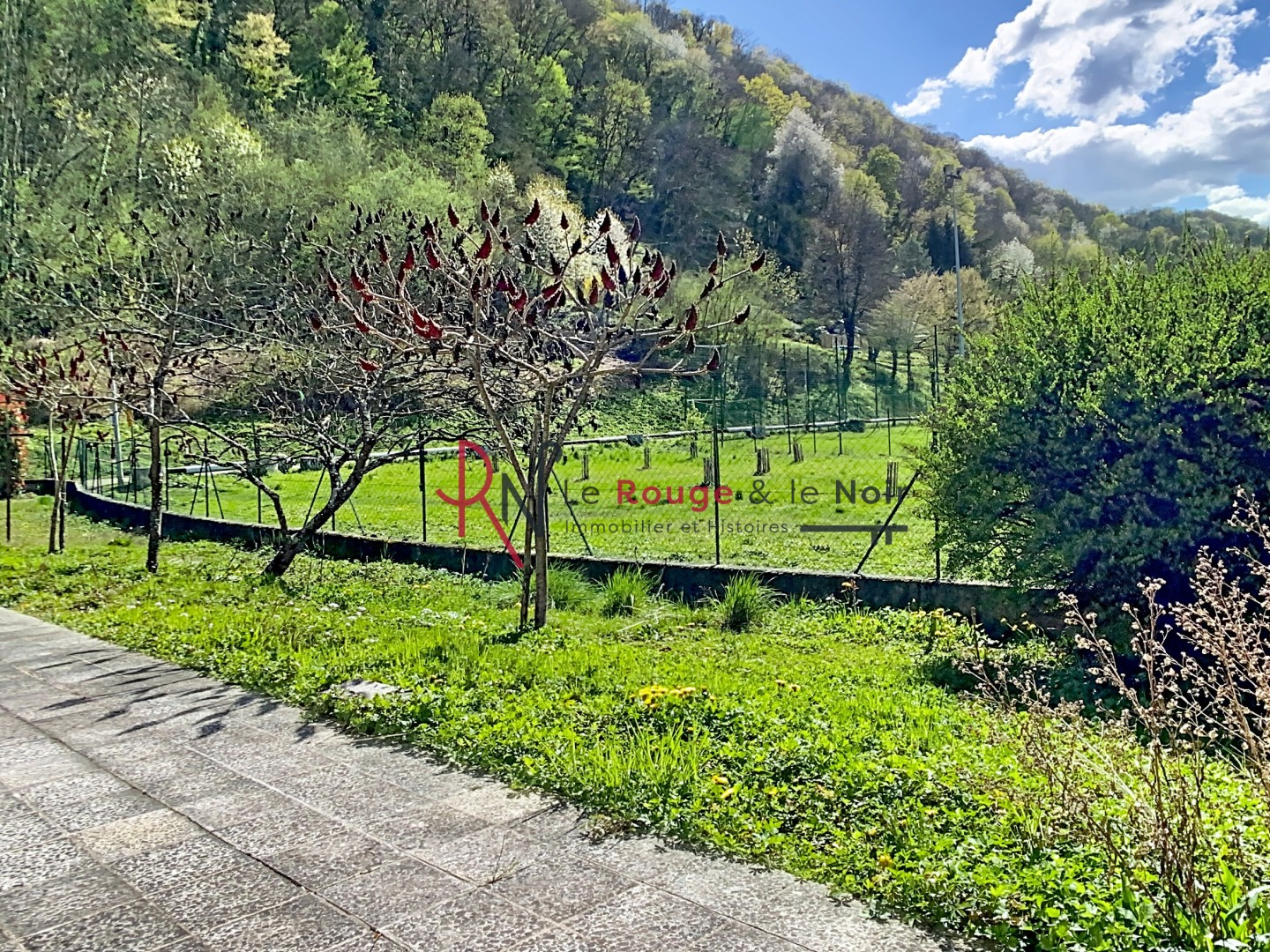 Immeuble à vendre - 5 pièces - 109m2 - Gières (38610)