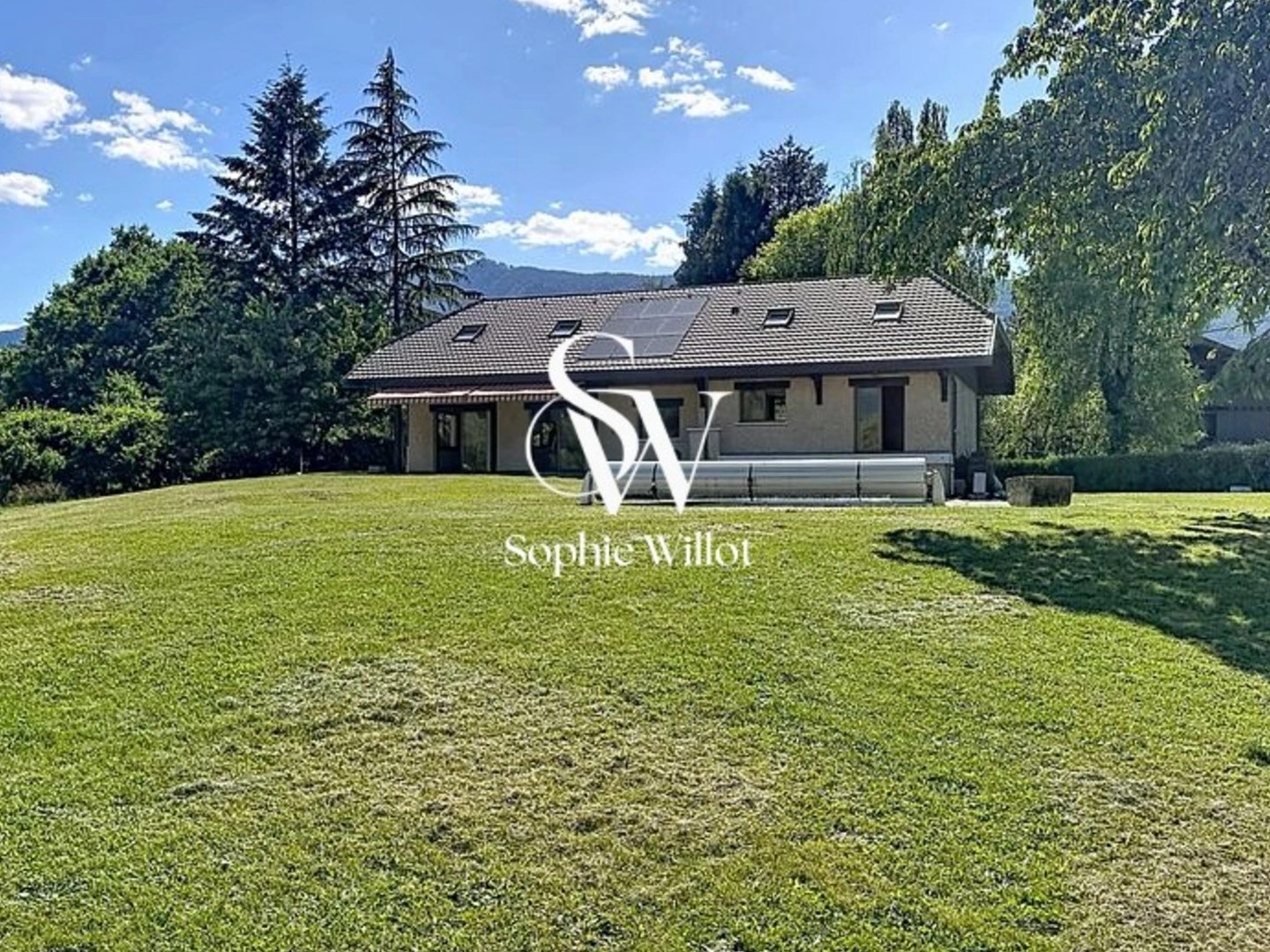 Maison 7 pièces 200 m²