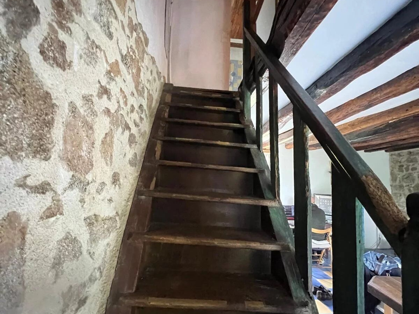 Maison à vendre - 6 pièces - 20000m2 - Auzances (23700)