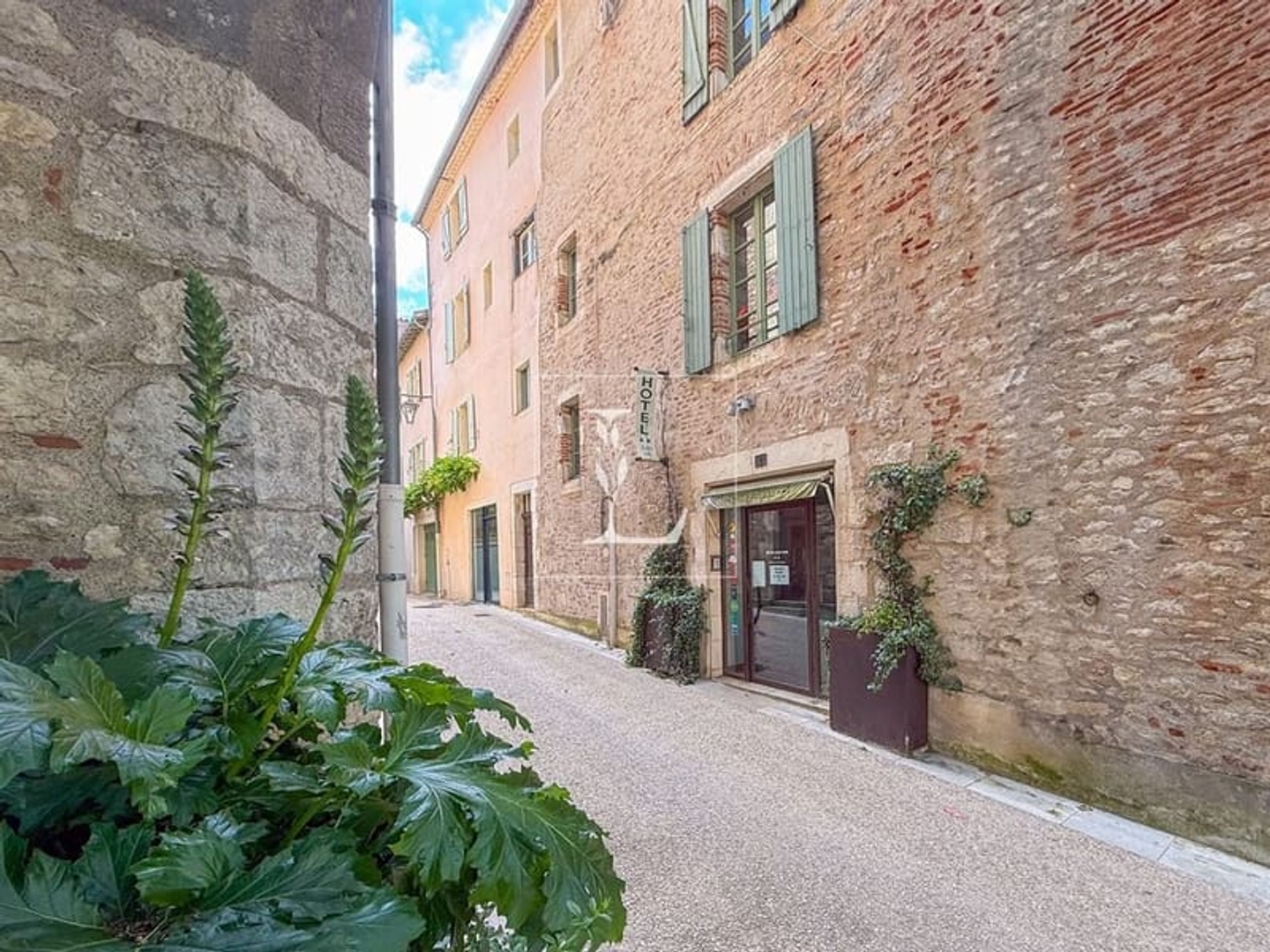 Immeuble à vendre - 391m2 - Cahors (46000)