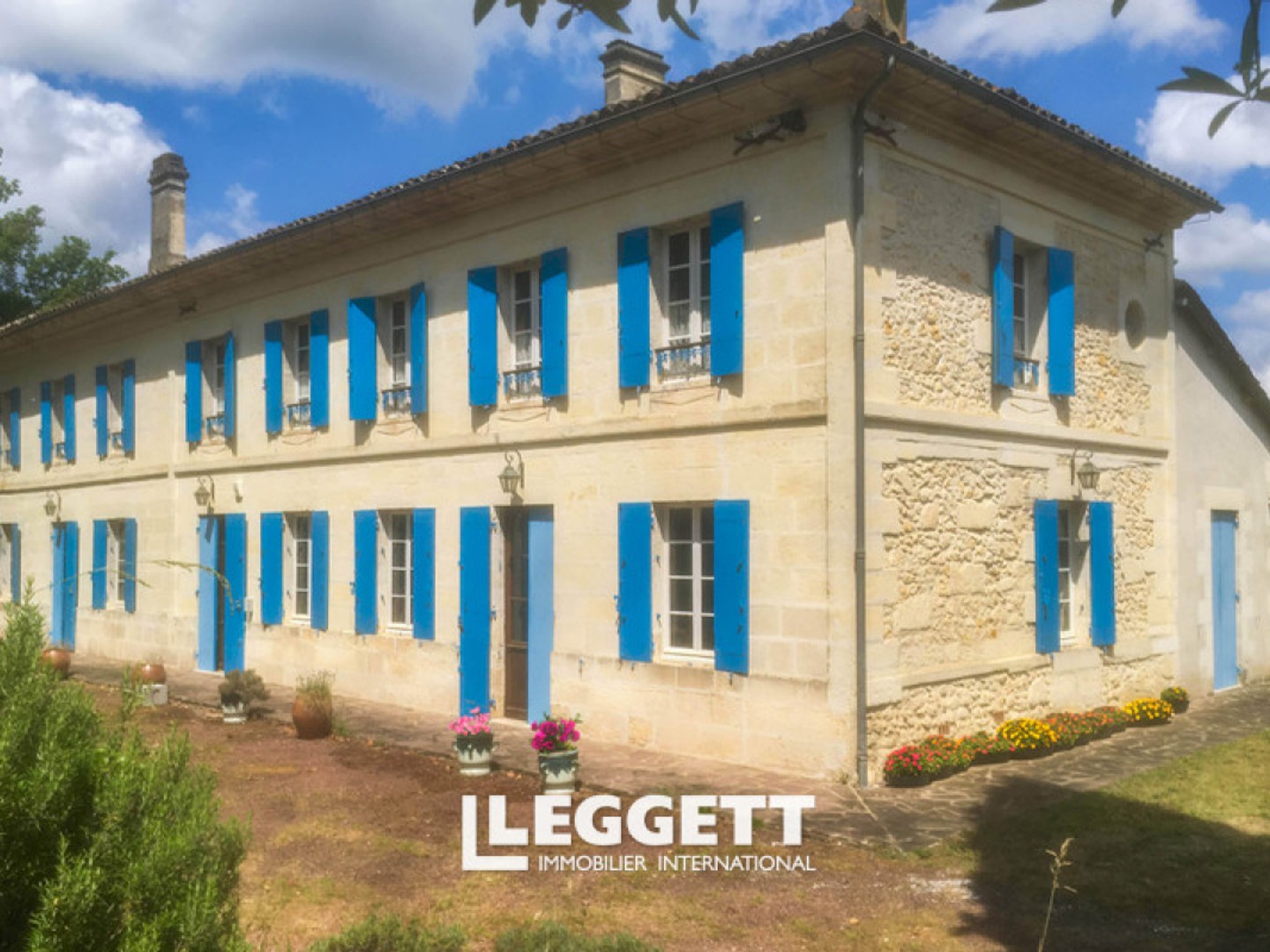 maison 9 pièce(s), SAINT-PIERRE-DU-PALAIS