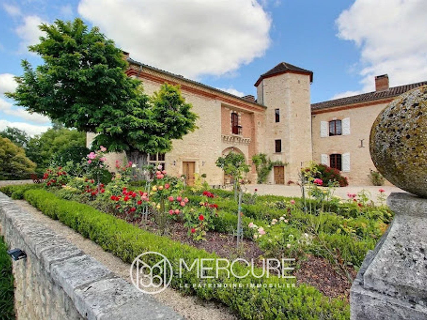 Château 11 pièces 925 m²