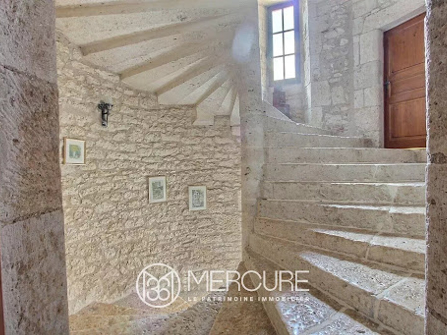 Maison à vendre - 11 pièces - 925m2 - Gimont (32200)